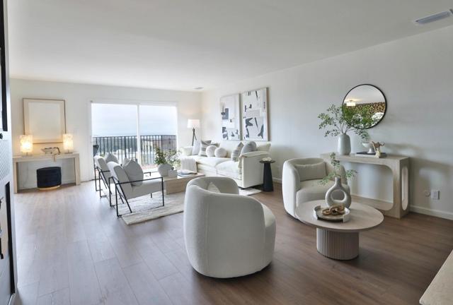 7725 Geary Boulevard, San Francisco CA: https://media.crmls.org/mediaz/f67efb74-d5c3-4a69-82f1-0d27f4fc360e.jpg
