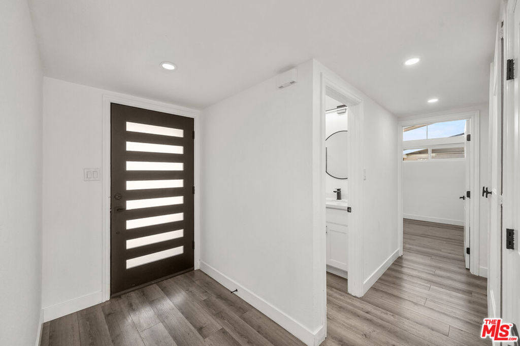 F67Efb7C Ec9C 4707 B82B C7C86C742Ca9 8153 Tunney Avenue, Reseda, Ca 91335 &Lt;Span Style='BackgroundColor:transparent;Padding:0Px;'&Gt; &Lt;Small&Gt; &Lt;I&Gt; &Lt;/I&Gt; &Lt;/Small&Gt;&Lt;/Span&Gt;