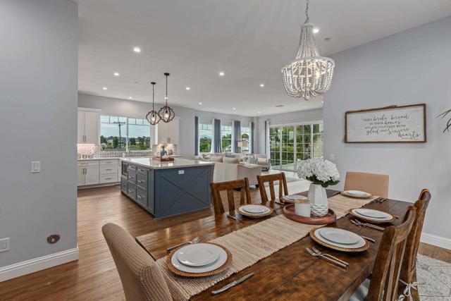 Detail Gallery Image 14 of 34 For 276 Hilltop Dr, Chula Vista,  CA 91910 - 4 Beds | 3/1 Baths