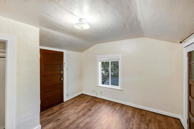 90 Harper Canyon Road, Salinas CA: https://media.crmls.org/mediaz/f67f0be9-b9ad-4c0d-a75e-1dde1c5ea294.jpg