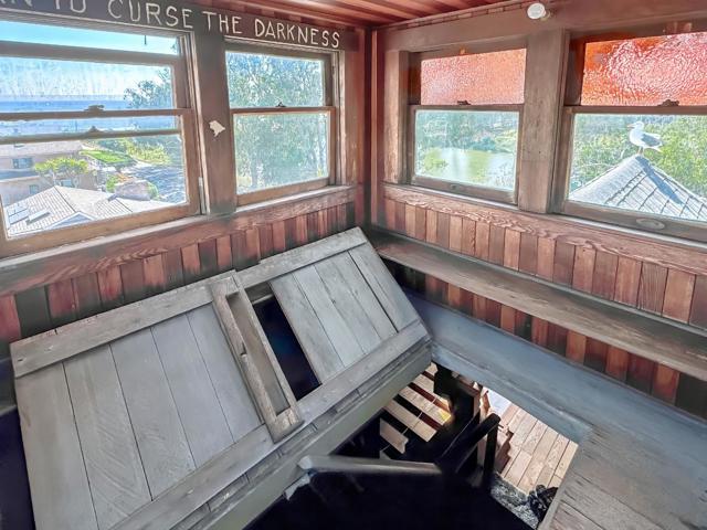 21130 E Cliff Drive, Santa Cruz CA: https://media.crmls.org/mediaz/f680eec7-54a6-48c5-9a75-7c576805a01b.jpg