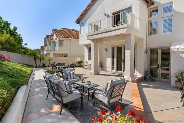 18027 Chieftain Ct, San Diego CA: https://media.crmls.org/mediaz/f68185f0-d182-498f-bca2-b2782c206ecf.jpg