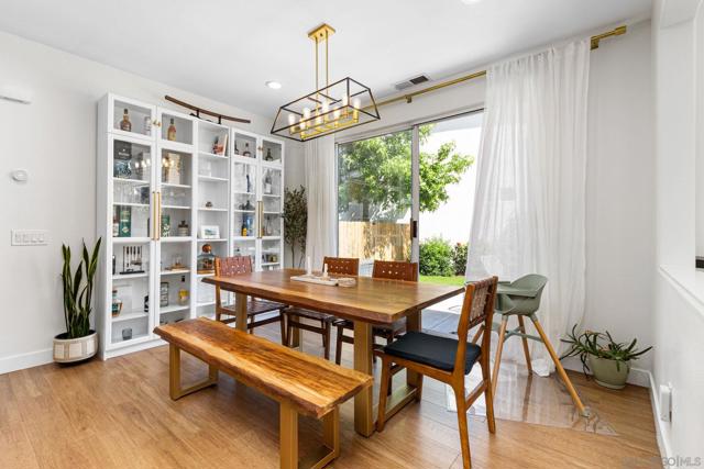 11799 Westview Pkwy, San Diego CA: https://media.crmls.org/mediaz/f6821a38-ccb7-4508-8b4e-85d191215f32.jpg