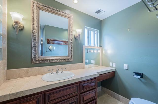 10883 Assisi Way, Salinas CA: https://media.crmls.org/mediaz/f6843d27-cdcf-4ace-a4c2-4b1248b9d907.jpg
