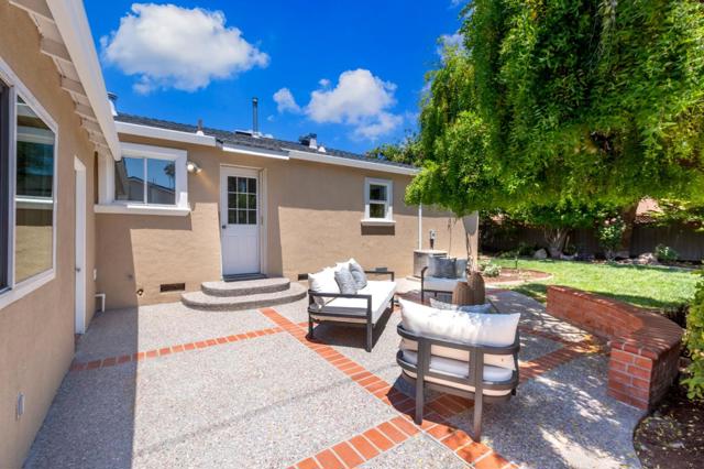 2377 Manhattan Place, Santa Clara CA: https://media.crmls.org/mediaz/f6848092-f40d-47a4-998d-6957b888a36f.jpg