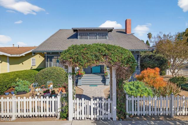 Detail Gallery Image 11 of 79 For 407 Magnolia Ave, Oxnard,  CA 93030 - 5 Beds | 2 Baths