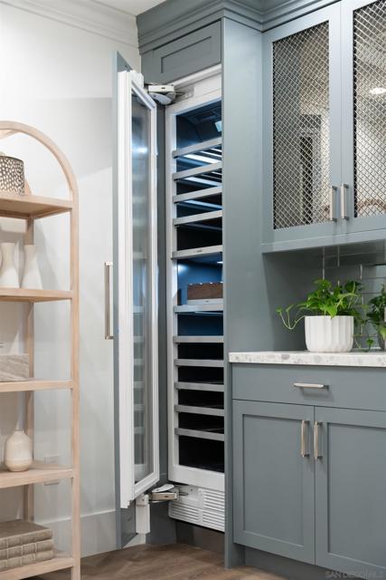 462 Westbourne Street, La Jolla CA: https://media.crmls.org/mediaz/f685f321-2775-4278-a2bb-adfea8b287f1.jpg