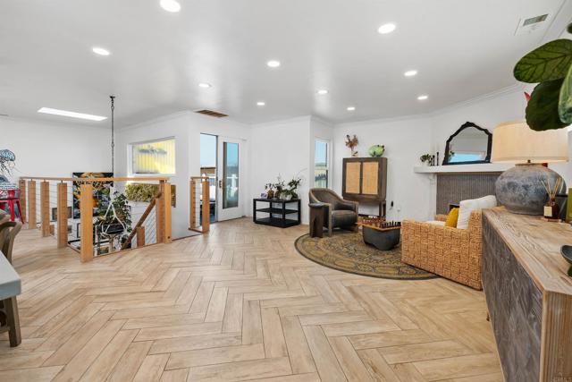 5152 Brighton Avenue, San Diego CA: https://media.crmls.org/mediaz/f68658e0-66ae-4edd-82b5-a15b67b712a2.jpg