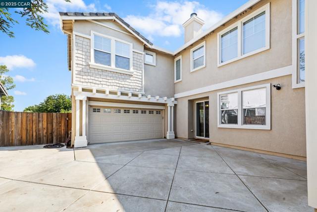 127 Sanford Ct, Brentwood CA: https://media.crmls.org/mediaz/f686a0f5-d883-4404-ac69-0ba4456b484c.jpg