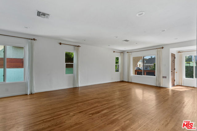 4031 Edenhurst Avenue, Los Angeles CA: https://media.crmls.org/mediaz/f686ac71-1a3b-463d-8783-9e13674bbd95.jpg
