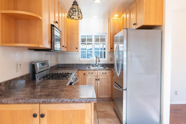 Detail Gallery Image 29 of 31 For 639 First Ave a,  Chula Vista,  CA 91910 - 3 Beds | 3 Baths