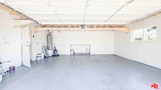 565 W El Morado Court, Ontario CA: https://media.crmls.org/mediaz/f6870d11-2d73-4498-87b5-302fbba4661c.jpg