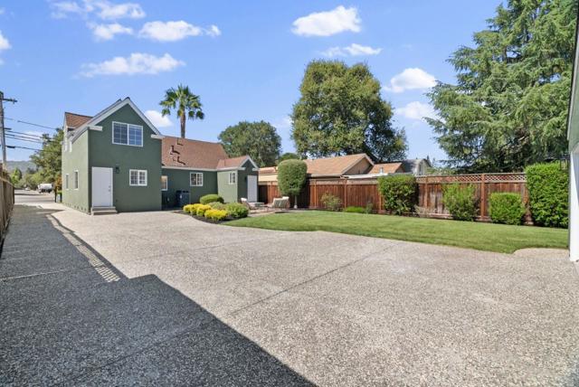 16717 Shannon Road, Los Gatos CA: https://media.crmls.org/mediaz/f68740c7-cc84-46eb-8032-aea57e273685.jpg