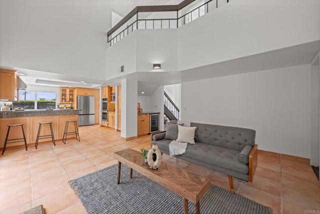 1033 Via Mil Cumbres, Solana Beach CA: https://media.crmls.org/mediaz/f6875e61-3f02-4d9b-8aeb-2ad44793acd2.jpg