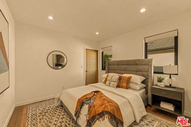 17723 Miranda Street photo 9