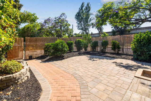 1268 Mentone Avenue, Pasadena CA: https://media.crmls.org/mediaz/f6884fe6-281e-446f-a799-6103501e279b.jpg