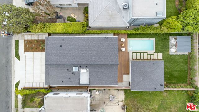 12469 Greene Avenue, Los Angeles CA: https://media.crmls.org/mediaz/f688c717-e590-4f74-972e-79095002d951.jpg