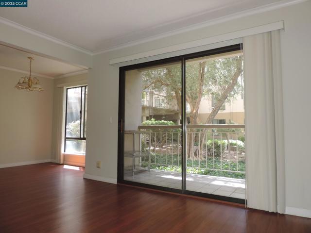 470 N Civic Dr., Walnut Creek CA: https://media.crmls.org/mediaz/f6890004-1079-4384-a4e7-efc6ef652f44.jpg