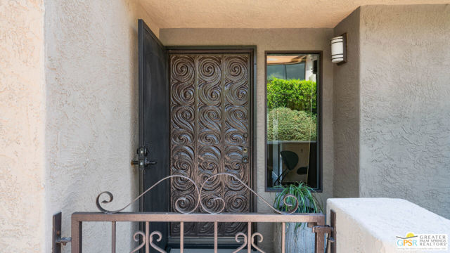 355 N Avenida Caballeros #6, Palm Springs, CA 92262