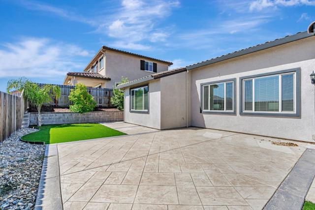 4563 BENTON ST, Antioch CA: https://media.crmls.org/mediaz/f68986e0-eecf-4371-9e58-a507d2372271.jpg