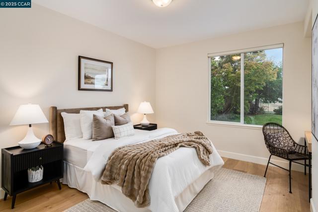 9356 Mediar Dr, San Ramon CA: https://media.crmls.org/mediaz/f689b082-c49f-4ae9-bb12-c21a462454ff.jpg