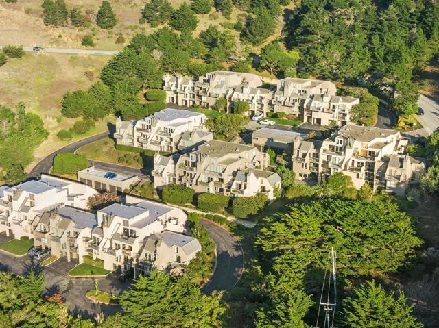 445 Roberts Road, Pacifica CA: https://media.crmls.org/mediaz/f68a07c4-f8cc-454a-909b-049676c9b706.jpg