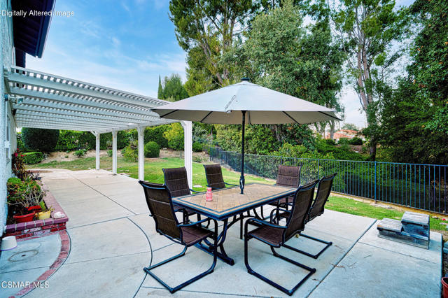 6058 Hedgewall Drive, Westlake Village CA: https://media.crmls.org/mediaz/f68ad268-0464-4f27-8782-581689bd1038.jpg