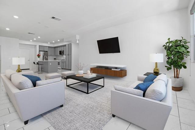 2040 Mindoro Lane, Chula Vista CA: https://media.crmls.org/mediaz/f68b45d5-ea8d-4f24-ae5c-725d2ce976bd.jpg