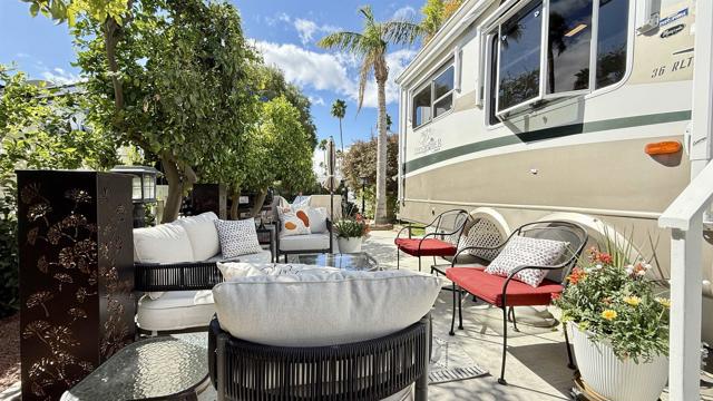 69411 Ramon Rd #517, Cathedral City CA: https://media.crmls.org/mediaz/f68b7662-db57-4bd2-a26b-bd850c492448.jpg