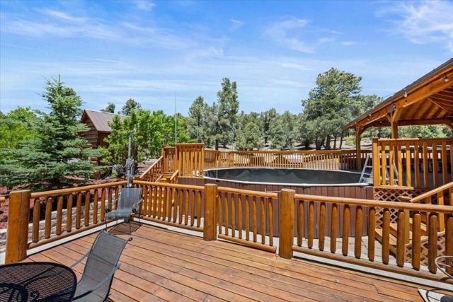 1925 Baldwin Lake Road, Big Bear CA: https://media.crmls.org/mediaz/f68b9d0f-1ffb-4569-a4d4-555c4691190d.jpg