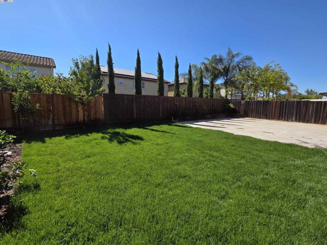 1906 Wilson Ct, Antioch CA: https://media.crmls.org/mediaz/f68be4c0-4c4a-4b5b-8da8-6e351acaa9da.jpg