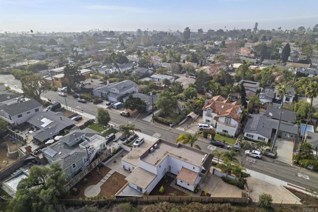 Image 65 of 75 For 1633 Mackinnon Avenue
