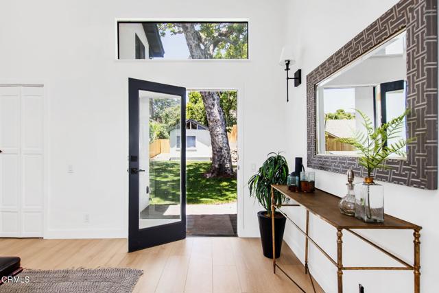 Detail Gallery Image 6 of 51 For 3015 Henrietta Ave, La Crescenta,  CA 91214 - 3 Beds | 3 Baths