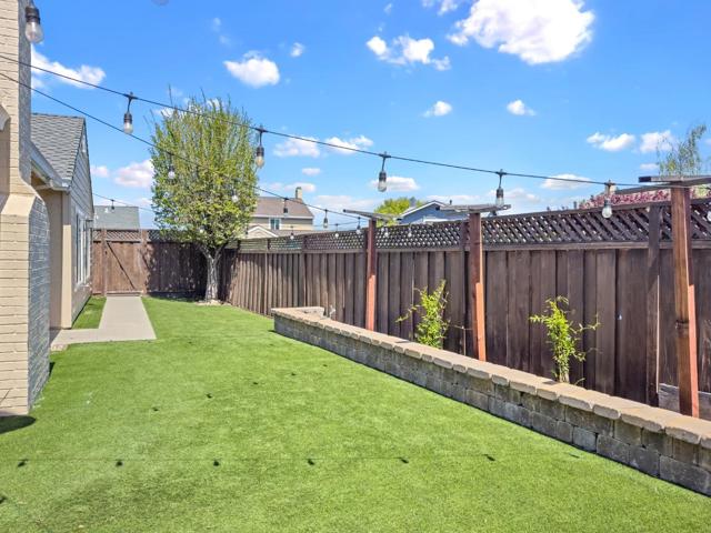 1616 Brentwood Lane, Gilroy CA: https://media.crmls.org/mediaz/f68d29c7-68ed-4c85-9850-6b5845e5670e.jpg