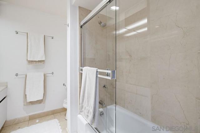 1820 Avenida Del Mundo, Coronado CA: https://media.crmls.org/mediaz/f68df607-ac21-4761-bc38-3829ce695588.jpg