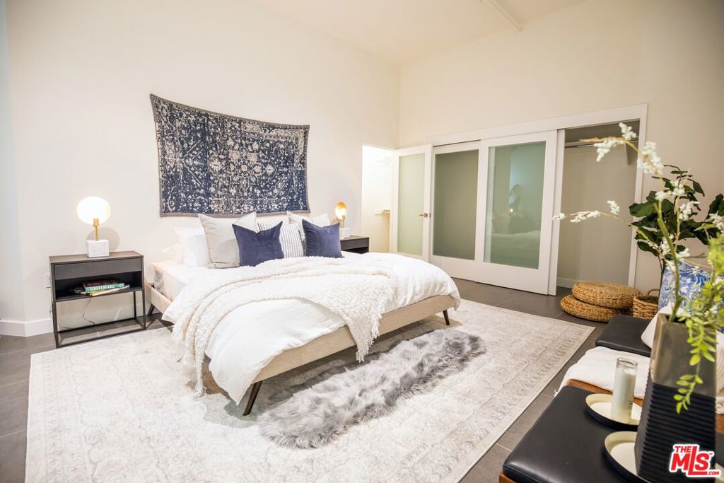 939 S Broadway 406, Los Angeles, CA 90015