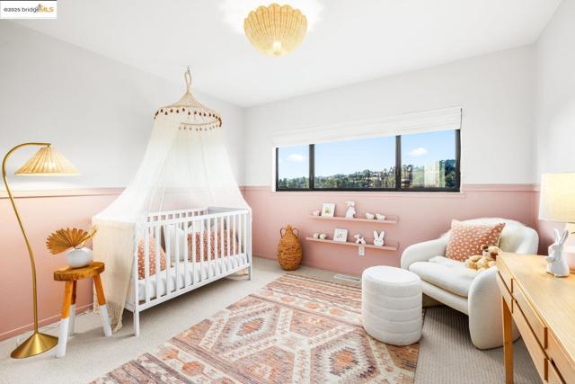 6566 Chelton Dr, Oakland CA: https://media.crmls.org/mediaz/f68eaa57-9fce-4246-8e32-9834c2d67926.jpg