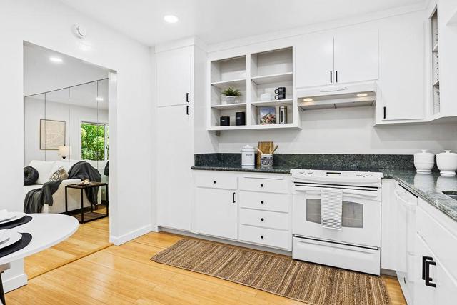 4096 17th Street, San Francisco CA: https://media.crmls.org/mediaz/f68ebf56-e23d-4588-b898-33d1a60439be.jpg