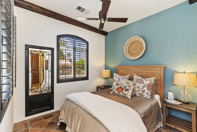 78920 Cabrillo Way Way, La Quinta CA: https://media.crmls.org/mediaz/f690880a-ad08-4647-8ff8-bd86a3c09f45.jpg