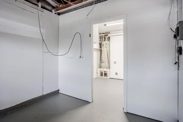 109 Maple Street, Vacaville CA: https://media.crmls.org/mediaz/f6909c88-cc0a-4471-af24-61ed7220cb9c.jpg