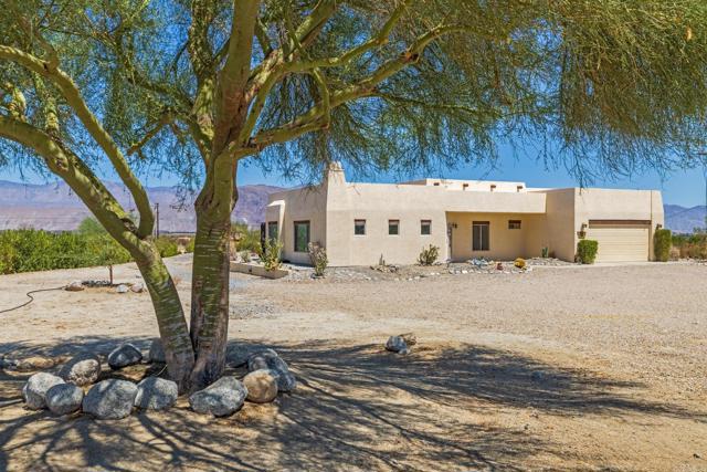 Detail Gallery Image 1 of 29 For 373 Ocotillo Cir, Borrego Springs,  CA 92004 - 3 Beds | 2 Baths