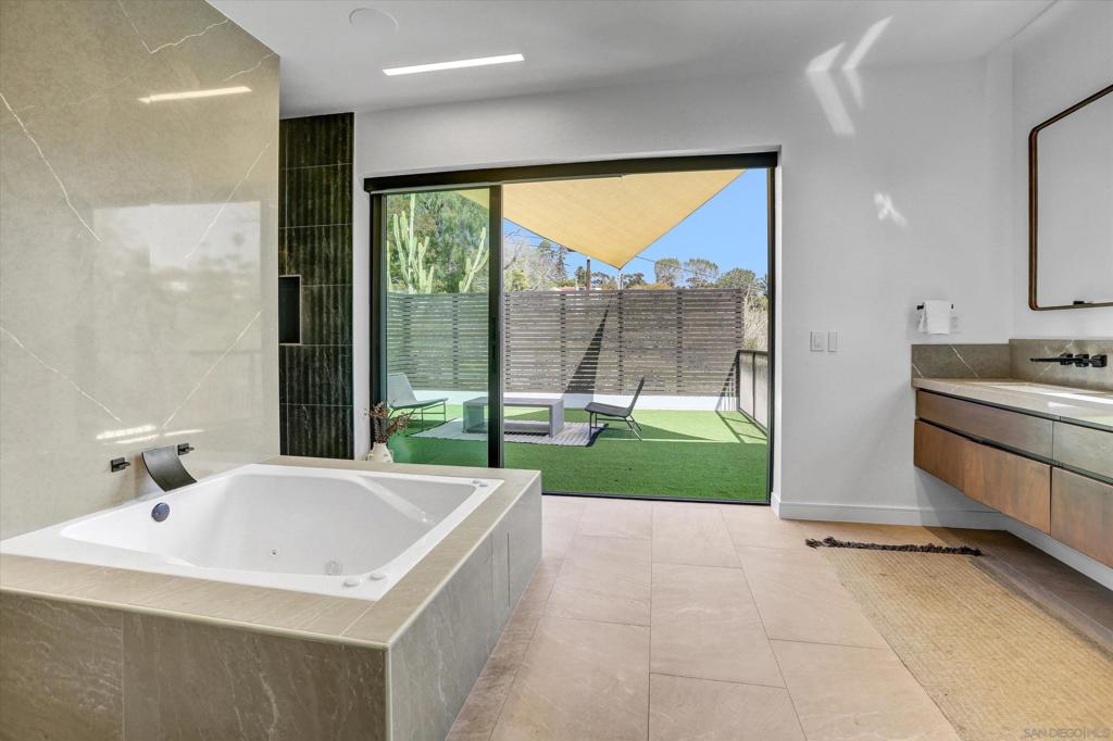 MLS #250022021SD img 68