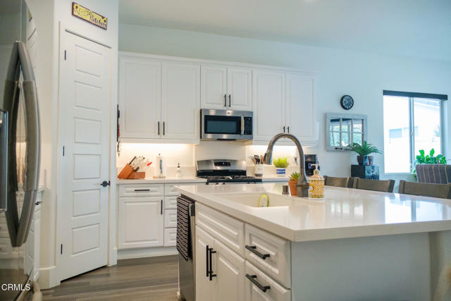 Detail Gallery Image 23 of 31 For 425 Eureka Dr, Santa Paula,  CA 93060 - 4 Beds | 2 Baths