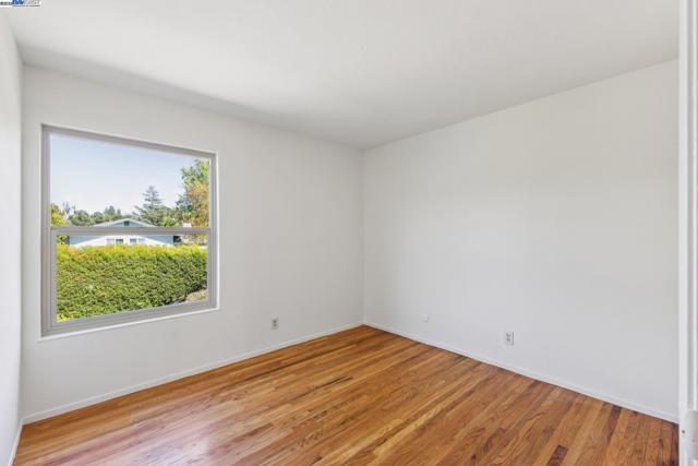 4190 Sharab Ct, Pleasanton CA: https://media.crmls.org/mediaz/f6934530-f09e-48cd-9a69-5d38be2bd45d.jpg