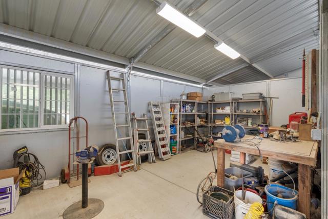 804 Comstock Road, Hollister CA: https://media.crmls.org/mediaz/f6941414-6059-4795-ac5d-05adde4502ac.jpg