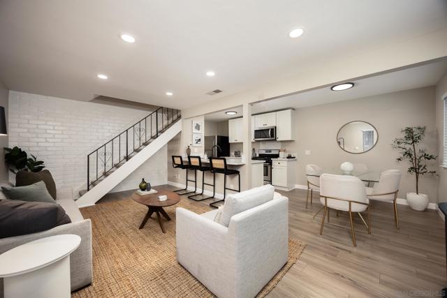 12126 Lemon Crest Dr, Lakeside CA: https://media.crmls.org/mediaz/f6944598-ab34-4efd-92c2-60cccc70073b.jpg