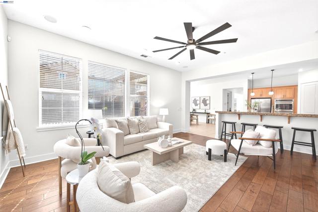 Image 14 of 45 For 5564 Stockton Loop