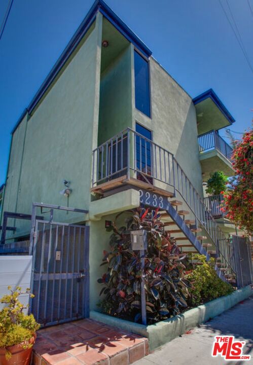 2233 4th Street #1