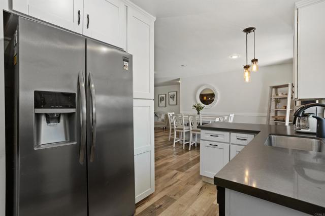 15576 Paseo Ajanta, San Diego CA: https://media.crmls.org/mediaz/f6950d97-fae1-455f-ae0b-864f99d2aef6.jpg