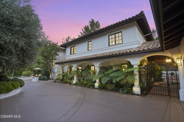 29270 Wagon Road, Agoura Hills CA: https://media.crmls.org/mediaz/f6951675-55ed-40a9-bfe2-988aa242bba9.jpg
